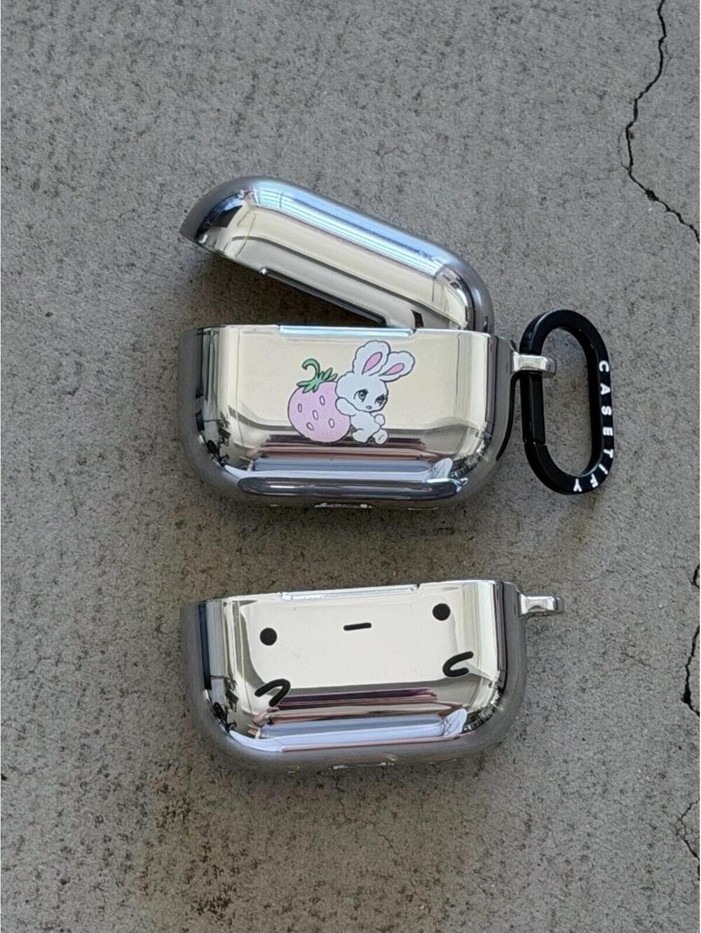 CASETiFY / AirPods Pro 1st and 2nd Gen Case Bundle / Chrome